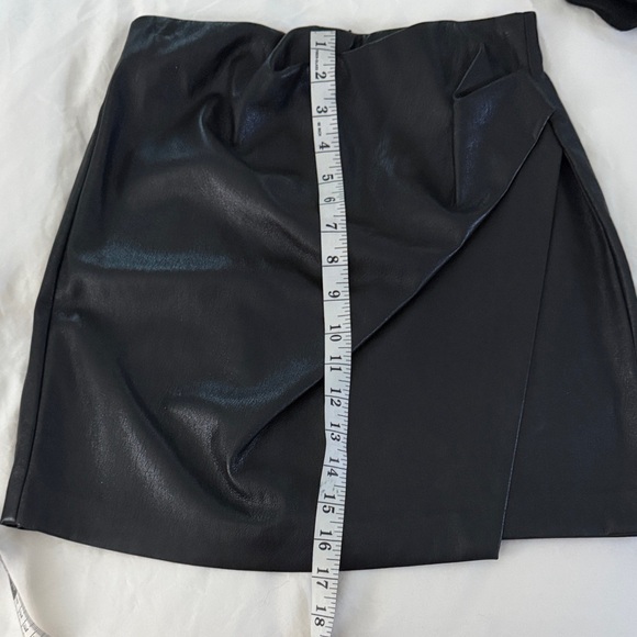 Aritzia Black Vegan Leather Skirt - Picture 8 of 8